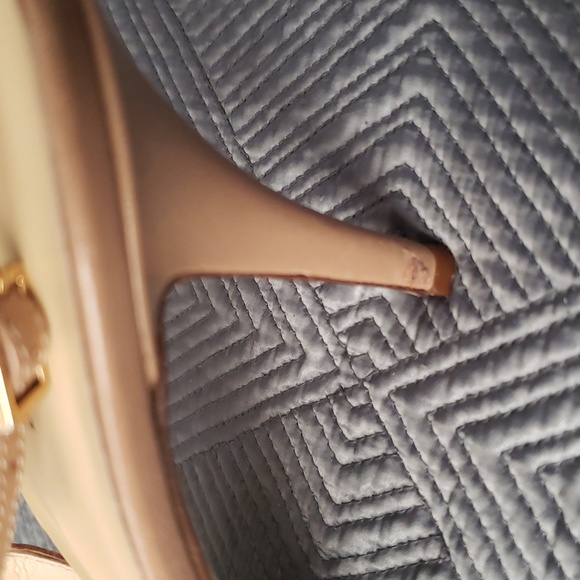 kate spade size 10 tan and black heels - Picture 10 of 10